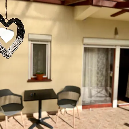 Cottage Apartman Gyula דירה גיולה