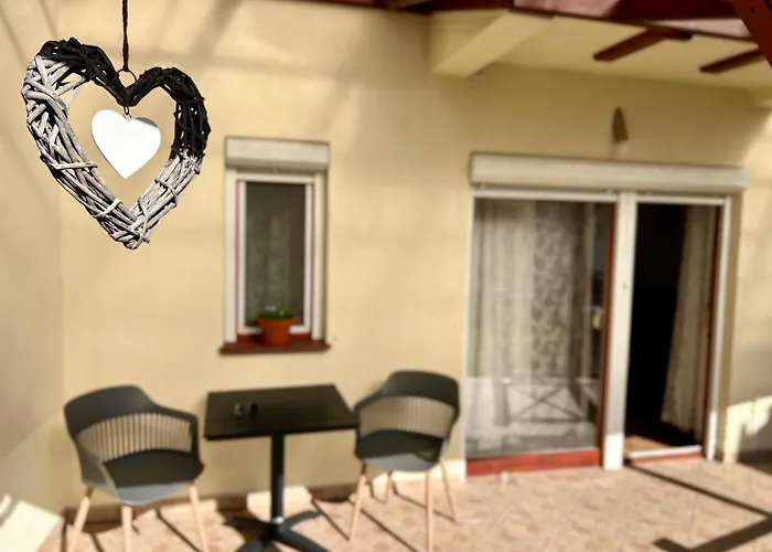 Cottage Apartman Gyula Lägenhet Gyula